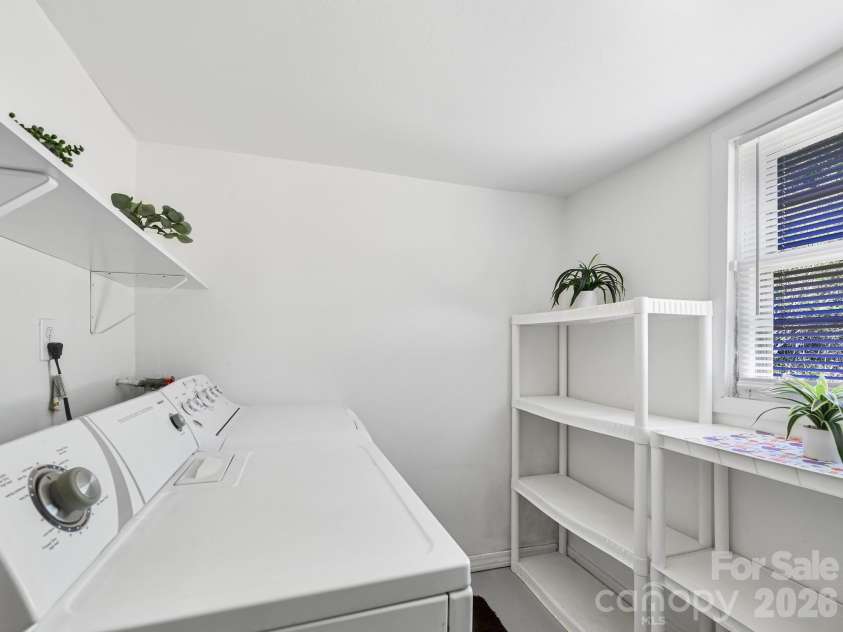623 School Road, Asheville, NC 28803.  MLS# CAR4365936, YatesRealty ID 16044. Laundry Room