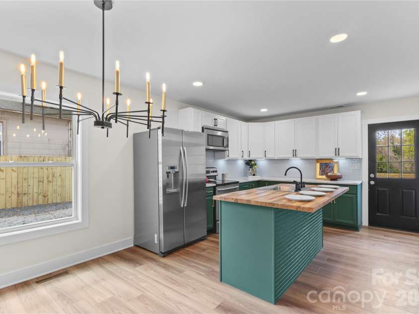509 Marietta Street, Gastonia, NC 28052.  MLS# CAR4360272, YatesRealty ID 16045. 