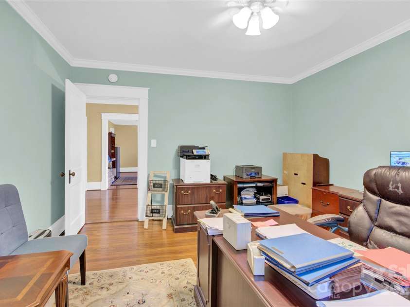 634 Center Avenue, Mooresville, NC 28115.  MLS# CAR4260115, YatesRealty ID 16046. 
