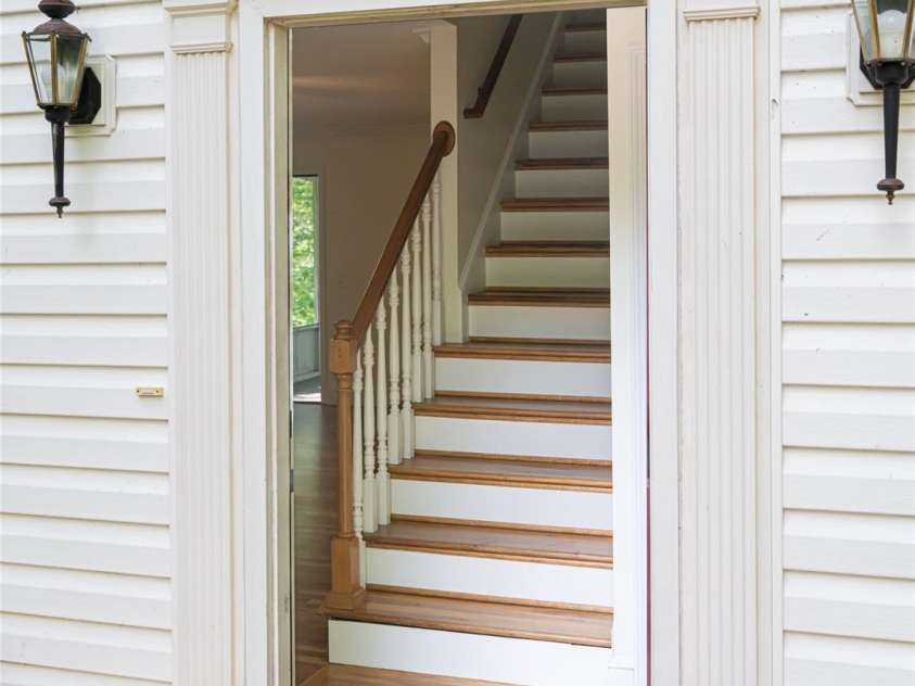 34 Friendly Way, Asheville, NC 28806.  MLS# CAR4257105, YatesRealty ID 16047. 