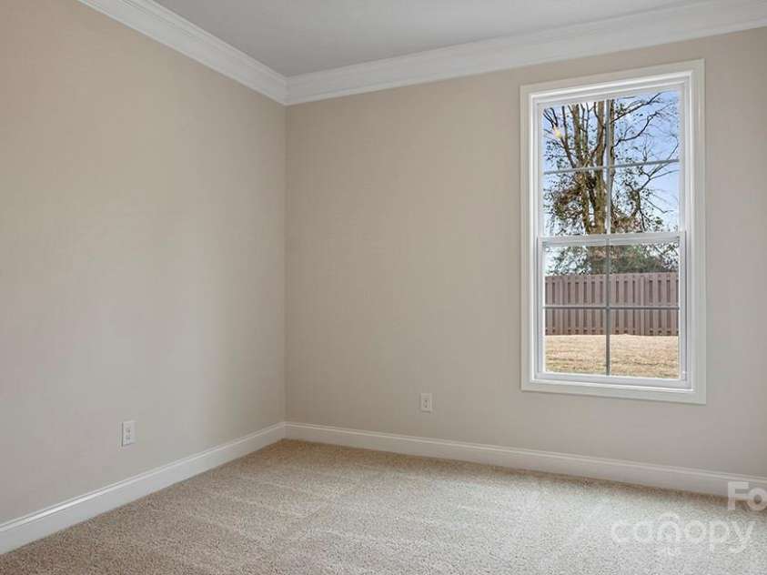 589 Fox Cove Road, Hendersonville, NC 28792.  MLS# CAR4199118, YatesRealty ID 1605. Bedroom on main level dimensions: 11'1