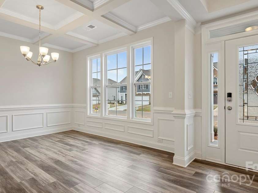 589 Fox Cove Road, Hendersonville, NC 28792.  MLS# CAR4199118, YatesRealty ID 1605. Formal Dining 12'11