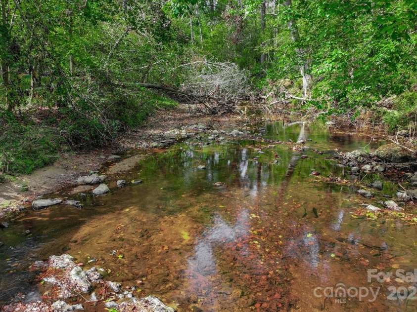 621 Meeting Road, Edgefield, SC 29824.  MLS# CAR4313551, YatesRealty ID 1605. 