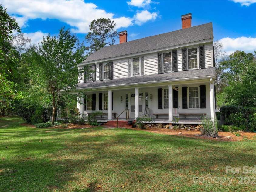 621 Meeting Road, Edgefield, SC 29824.  MLS# CAR4313551, YatesRealty ID 1605. 