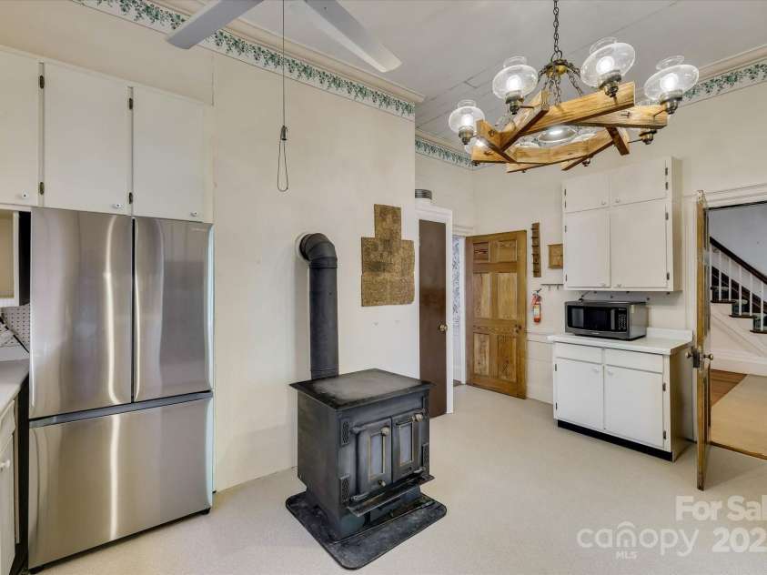 621 Meeting Road, Edgefield, SC 29824.  MLS# CAR4313551, YatesRealty ID 1605. 