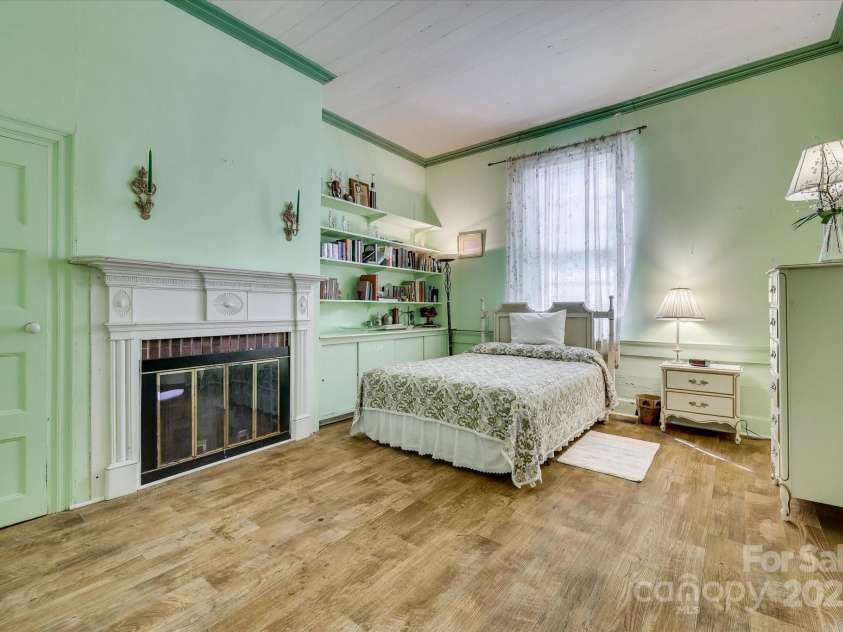 621 Meeting Road, Edgefield, SC 29824.  MLS# CAR4313551, YatesRealty ID 1605. 