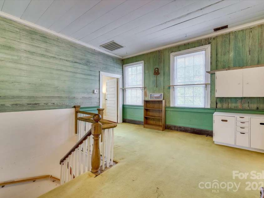 621 Meeting Road, Edgefield, SC 29824.  MLS# CAR4313551, YatesRealty ID 1605. 