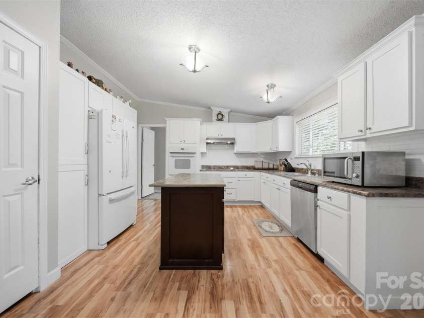 3991 Silver Creek Terrace, Morganton, NC 28655.  MLS# CAR4389533, YatesRealty ID 16052. 