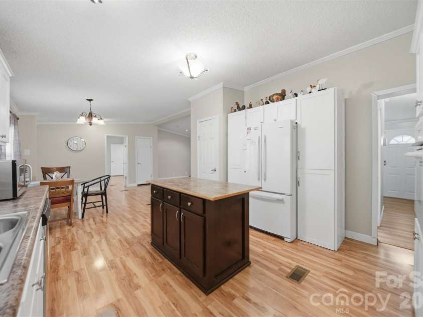3991 Silver Creek Terrace, Morganton, NC 28655.  MLS# CAR4389533, YatesRealty ID 16052. 