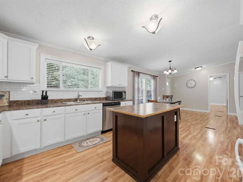 3991 Silver Creek Terrace, Morganton, NC 28655.  MLS# CAR4389533, YatesRealty ID 16052. 