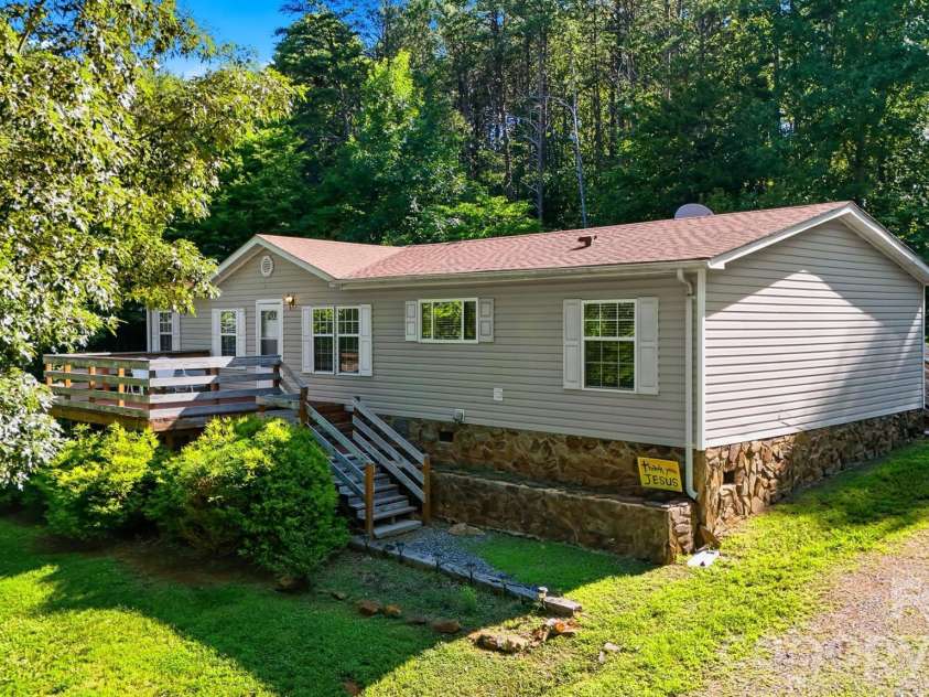 3991 Silver Creek Terrace, Morganton, NC 28655.  MLS# CAR4389533, YatesRealty ID 16052. 
