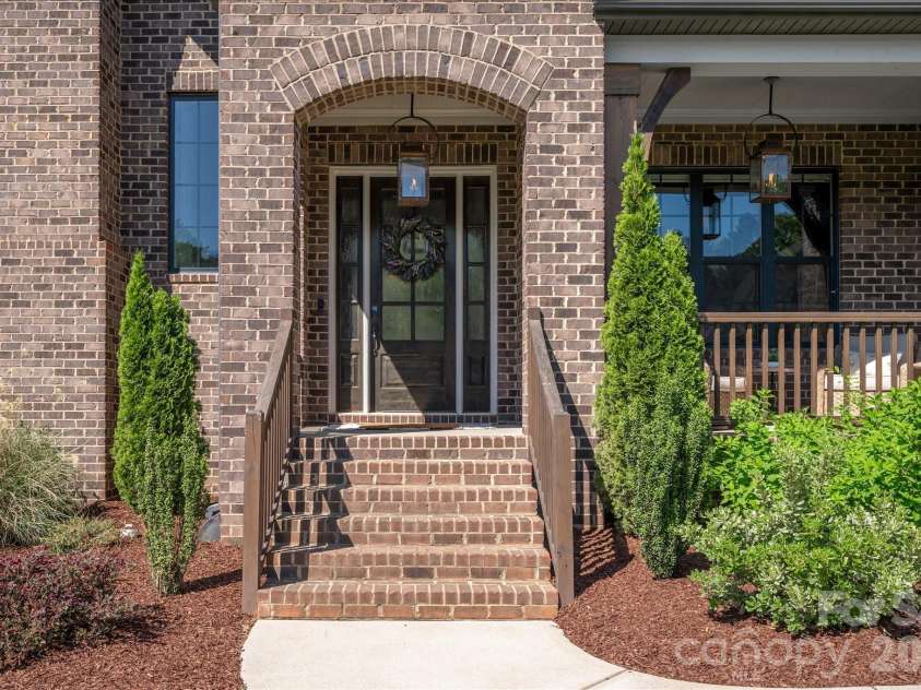 1446 Cherry Laurel Drive, Waxhaw, NC 28173.  MLS# CAR4353204, YatesRealty ID 16054. 