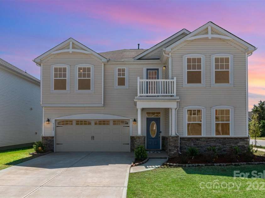 9102 Buckley Court, Charlotte, NC 28269.  MLS# CAR4247901, YatesRealty ID 16054. 