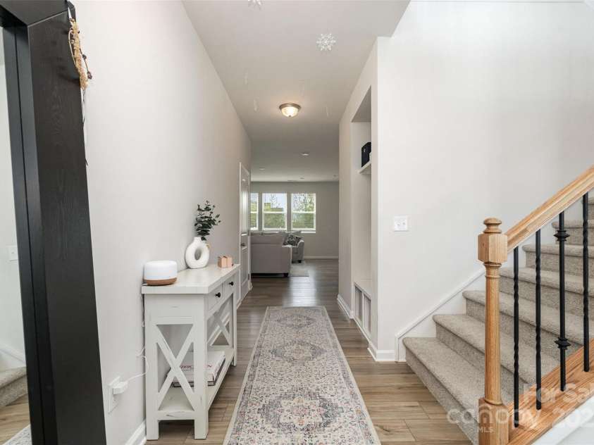 9102 Buckley Court, Charlotte, NC 28269.  MLS# CAR4247901, YatesRealty ID 16054. 