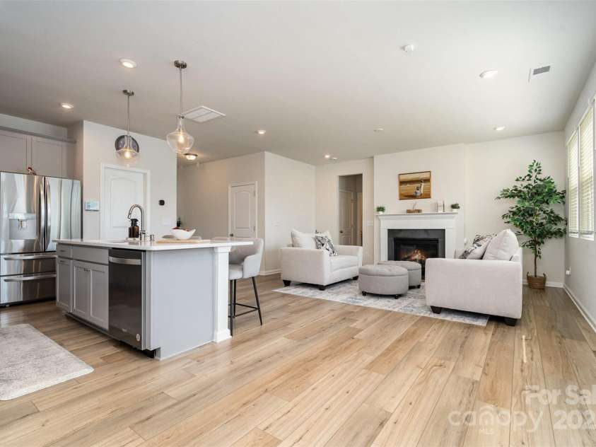 9102 Buckley Court, Charlotte, NC 28269.  MLS# CAR4247901, YatesRealty ID 16054. 