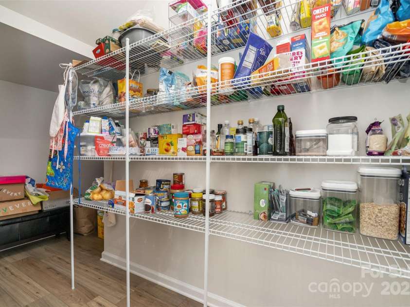 9102 Buckley Court, Charlotte, NC 28269.  MLS# CAR4247901, YatesRealty ID 16054. 