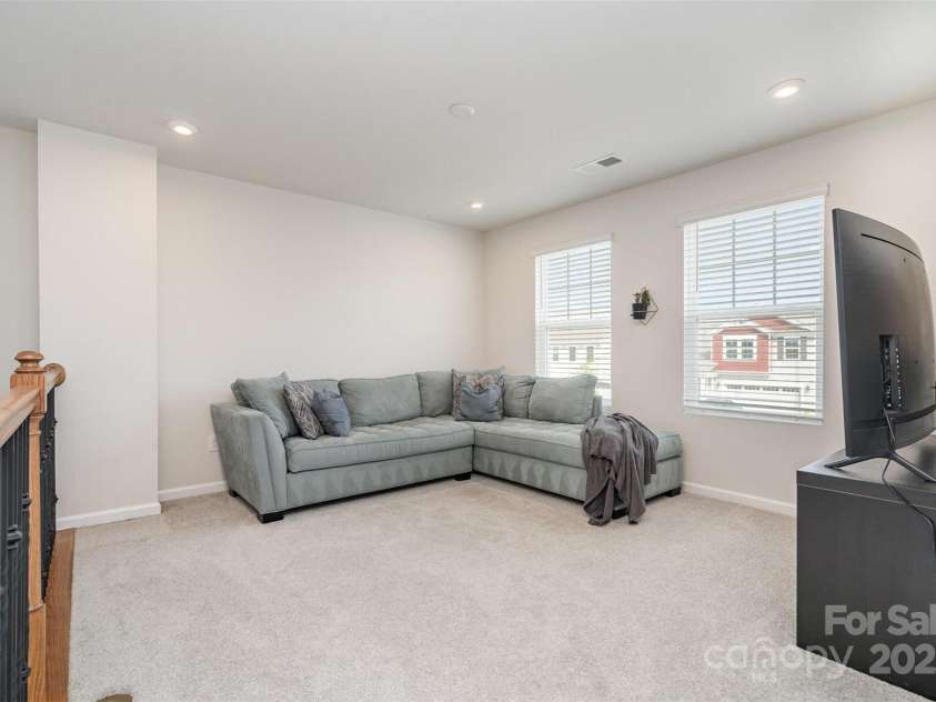 9102 Buckley Court, Charlotte, NC 28269.  MLS# CAR4247901, YatesRealty ID 16054. 