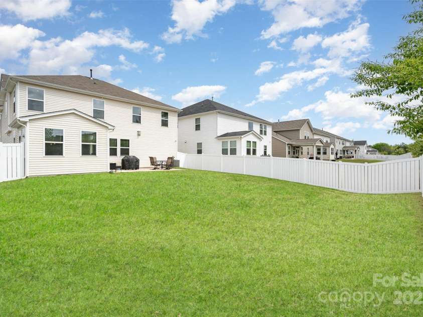 9102 Buckley Court, Charlotte, NC 28269.  MLS# CAR4247901, YatesRealty ID 16054. 