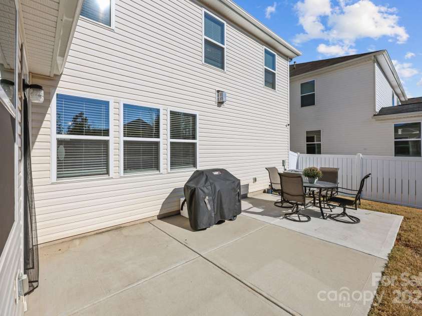 9102 Buckley Court, Charlotte, NC 28269.  MLS# CAR4313746, YatesRealty ID 16054. 