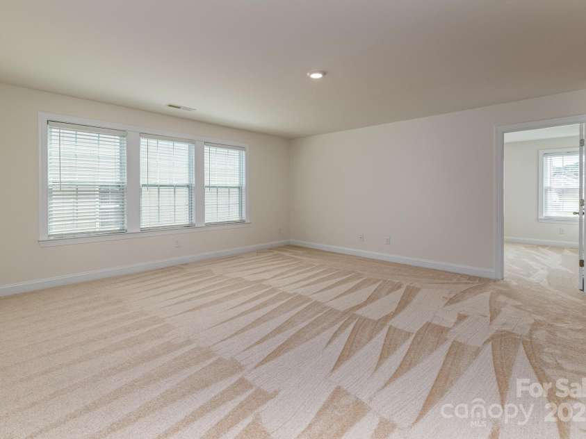 424 Preston Road, Mooresville, NC 28117.  MLS# CAR4252036, YatesRealty ID 16055. Loft