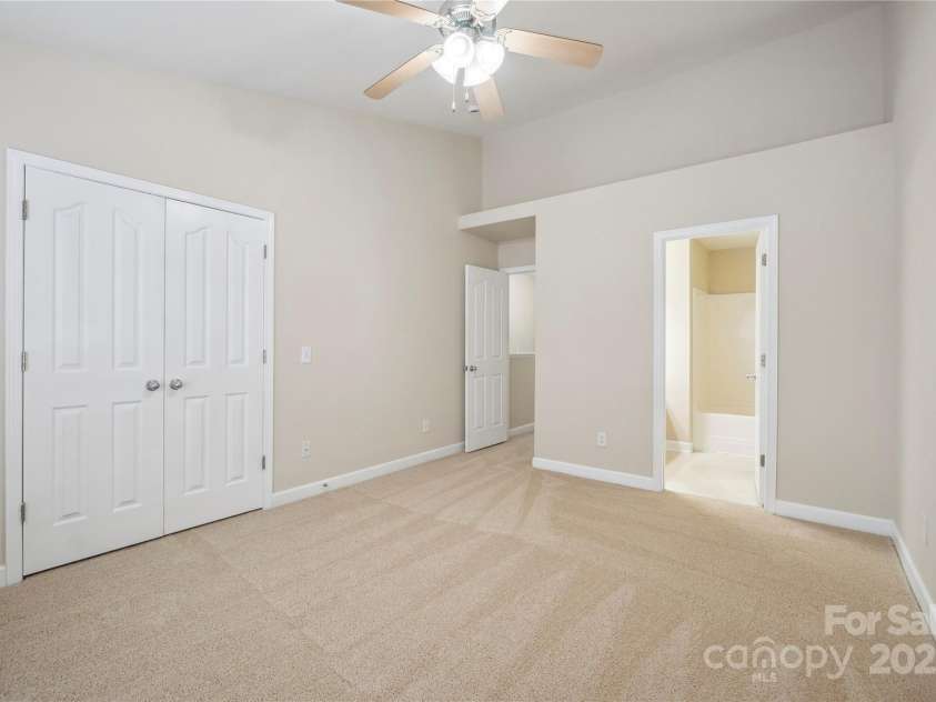 13358 Calloway Glen Drive, Charlotte, NC 28273.  MLS# CAR4258766, YatesRealty ID 16056. 