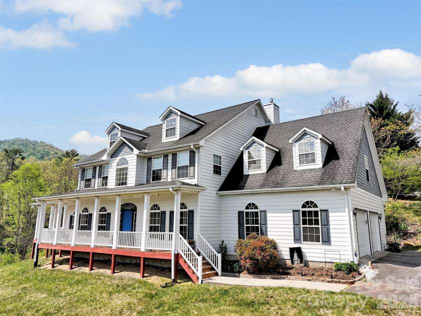 237 Midway Crossing, Clyde, NC 28721.  MLS# CAR4374416, YatesRealty ID 16057. 