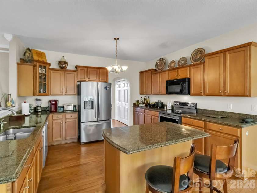 237 Midway Crossing, Clyde, NC 28721.  MLS# CAR4374416, YatesRealty ID 16057. 