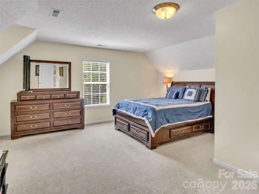 237 Midway Crossing, Clyde, NC 28721.  MLS# CAR4374416, YatesRealty ID 16057. 