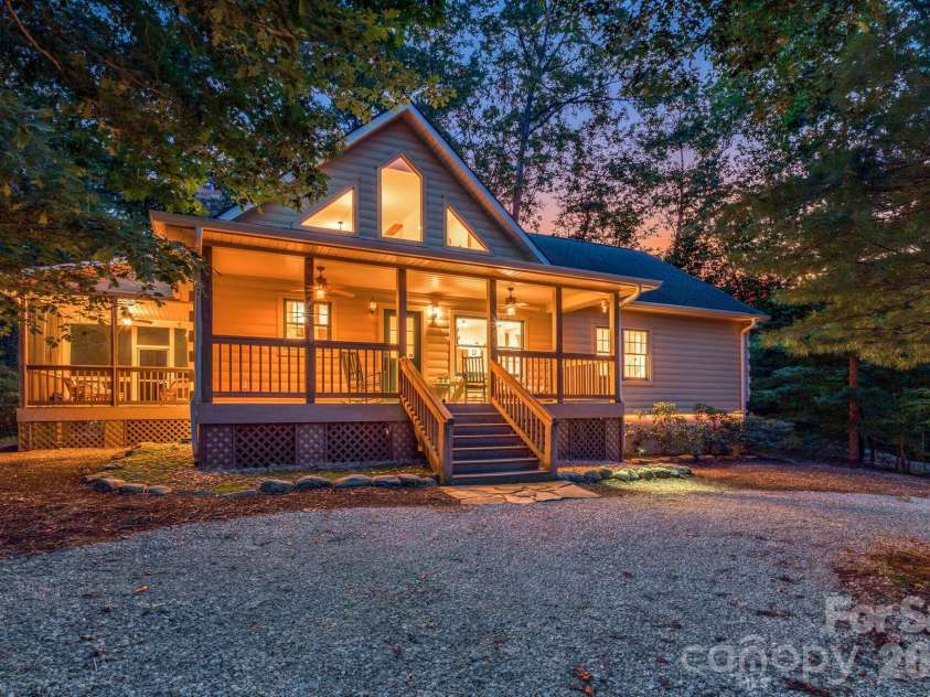 240 Ravenswood Drive, Marion, NC 28752.  MLS# CAR4322365, YatesRealty ID 16058. 