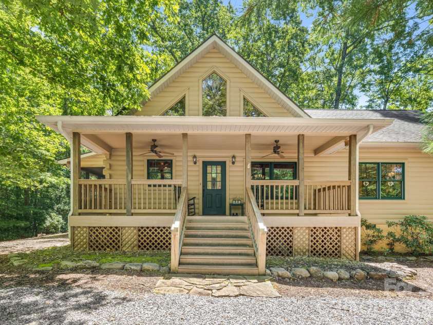 240 Ravenswood Drive, Marion, NC 28752.  MLS# CAR4322365, YatesRealty ID 16058. 