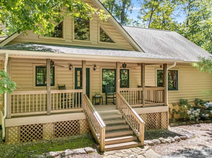 240 Ravenswood Drive, Marion, NC 28752.  MLS# CAR4322365, YatesRealty ID 16058. 