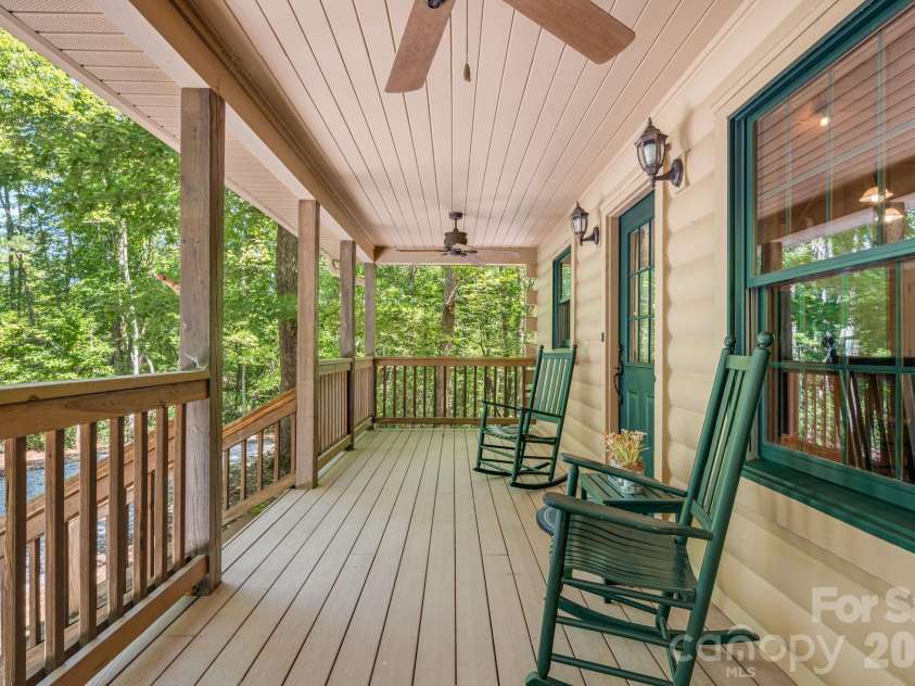 240 Ravenswood Drive, Marion, NC 28752.  MLS# CAR4322365, YatesRealty ID 16058. 