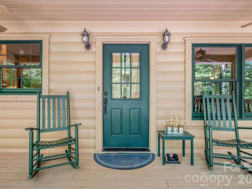 240 Ravenswood Drive, Marion, NC 28752.  MLS# CAR4322365, YatesRealty ID 16058. 