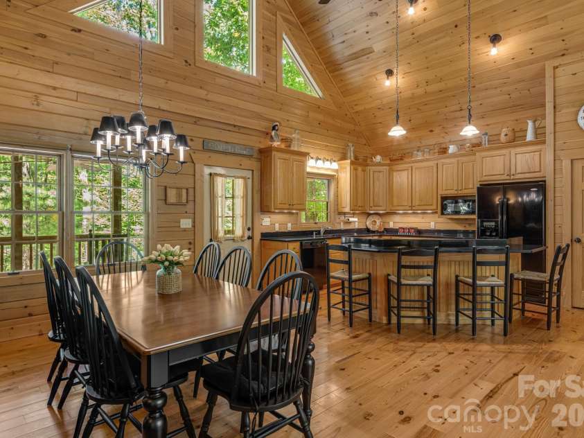 240 Ravenswood Drive, Marion, NC 28752.  MLS# CAR4322365, YatesRealty ID 16058. 