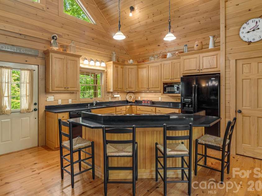 240 Ravenswood Drive, Marion, NC 28752.  MLS# CAR4322365, YatesRealty ID 16058. 