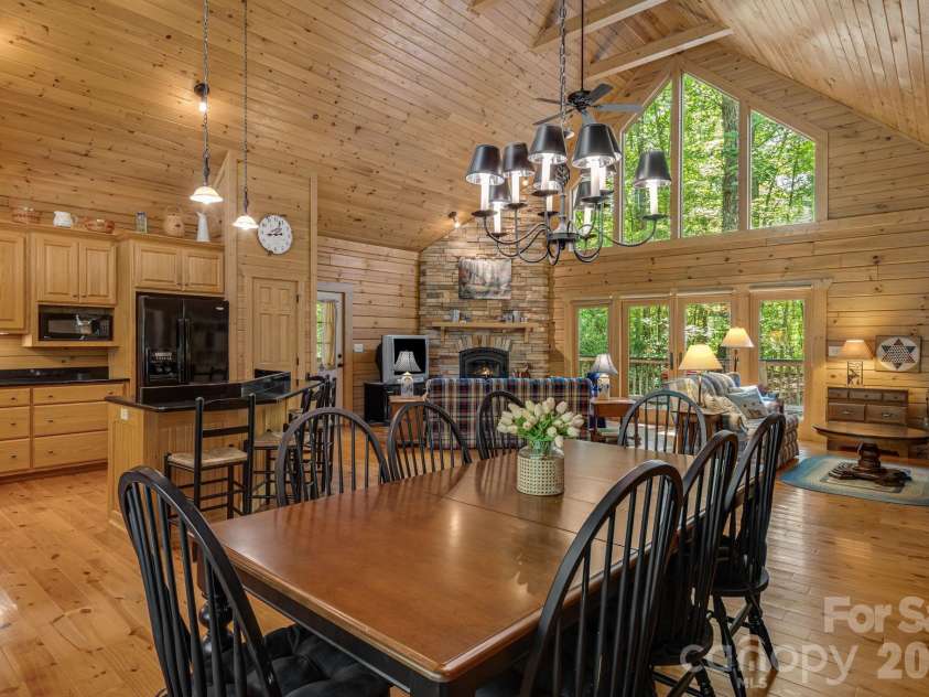 240 Ravenswood Drive, Marion, NC 28752.  MLS# CAR4322365, YatesRealty ID 16058. 