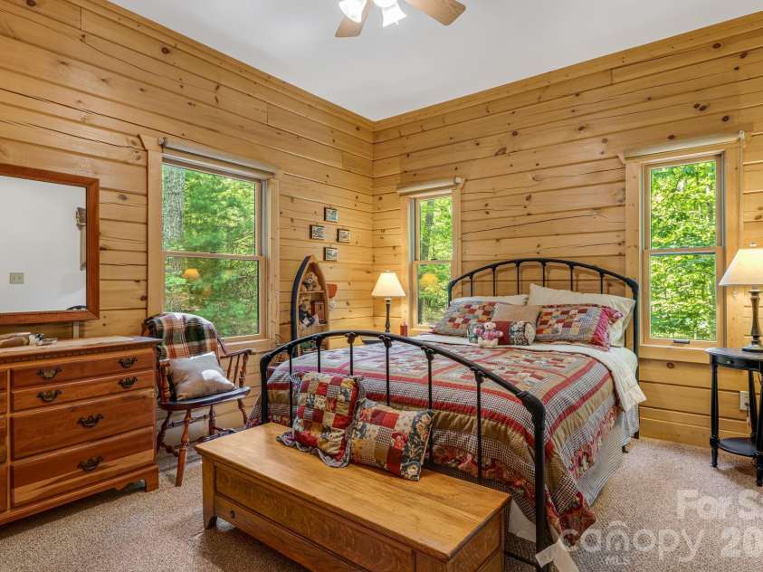 240 Ravenswood Drive, Marion, NC 28752.  MLS# CAR4322365, YatesRealty ID 16058. 