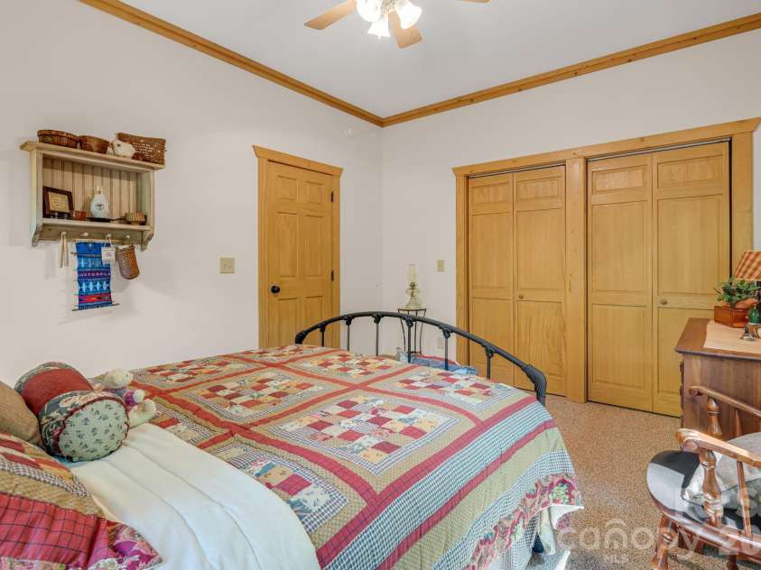 240 Ravenswood Drive, Marion, NC 28752.  MLS# CAR4322365, YatesRealty ID 16058. 