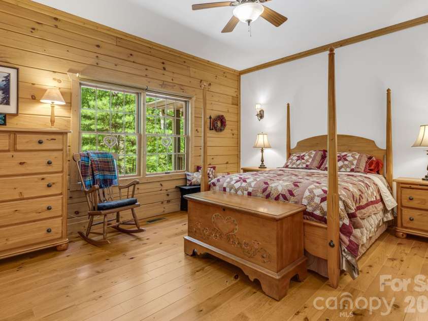 240 Ravenswood Drive, Marion, NC 28752.  MLS# CAR4322365, YatesRealty ID 16058. 