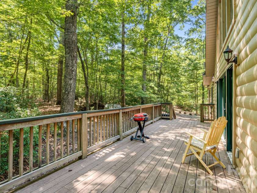 240 Ravenswood Drive, Marion, NC 28752.  MLS# CAR4322365, YatesRealty ID 16058. 