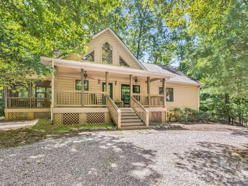 240 Ravenswood Drive, Marion, NC 28752.  MLS# CAR4322365, YatesRealty ID 16058. 