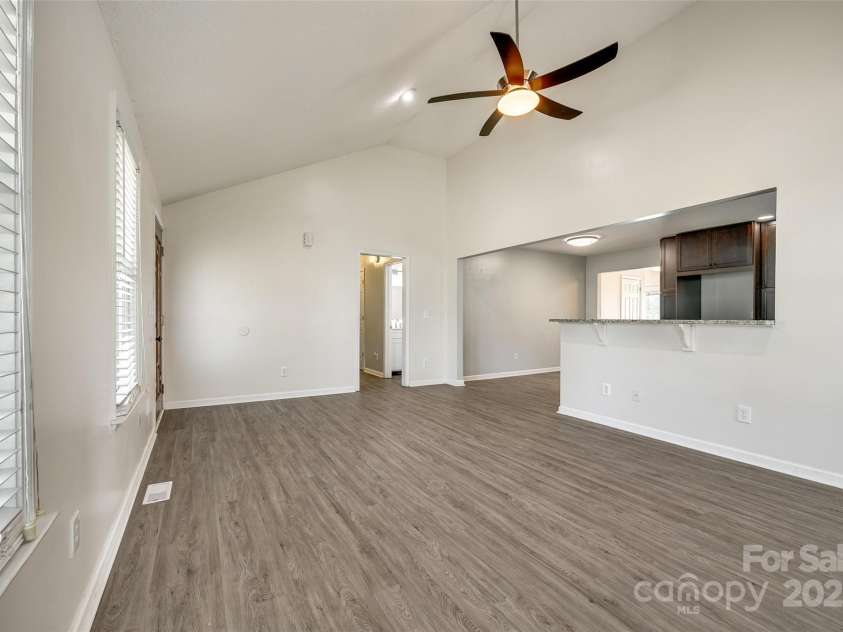 752 Chipmeadow Lane, York, SC 29745.  MLS# CAR4259145, YatesRealty ID 16058. 