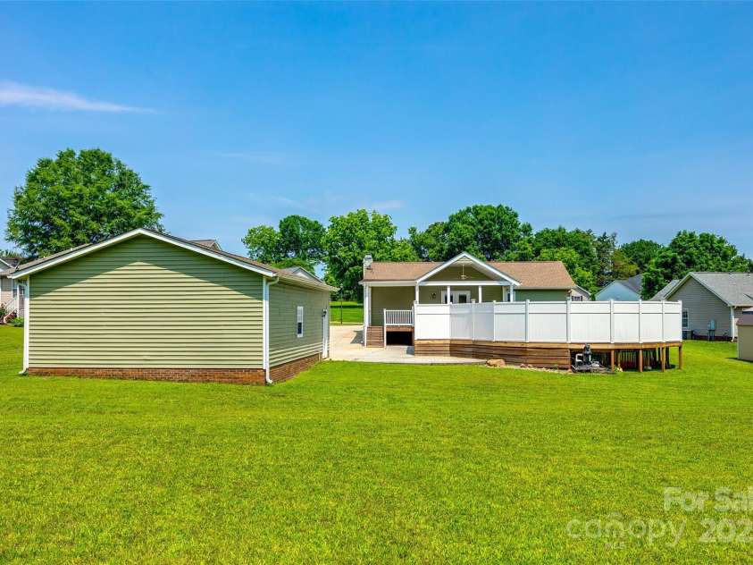 752 Chipmeadow Lane, York, SC 29745.  MLS# CAR4259145, YatesRealty ID 16058. Back Yard View