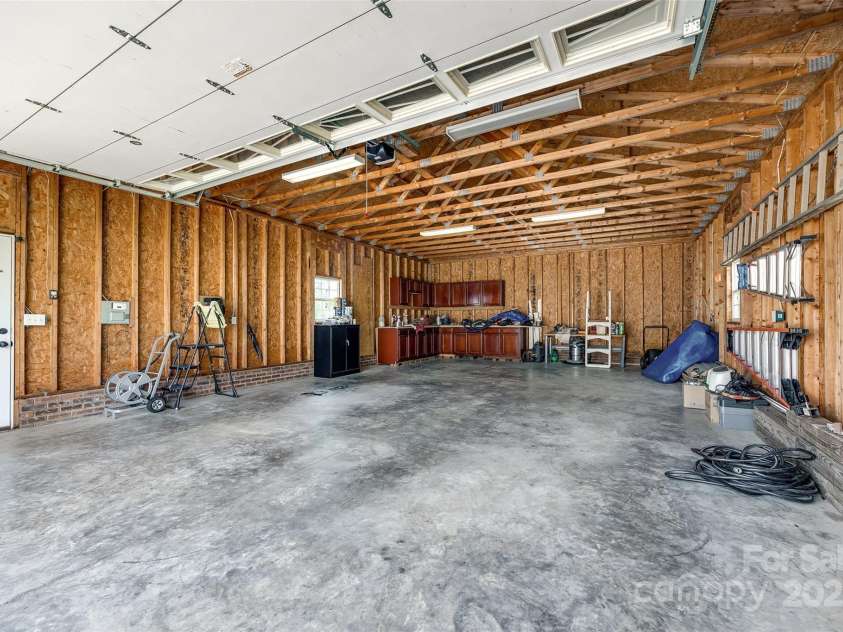 752 Chipmeadow Lane, York, SC 29745.  MLS# CAR4259145, YatesRealty ID 16058. Garage