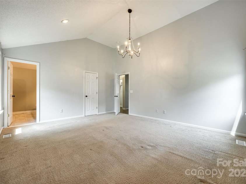 752 Chipmeadow Lane, York, SC 29745.  MLS# CAR4259145, YatesRealty ID 16058. Primary Bedroom