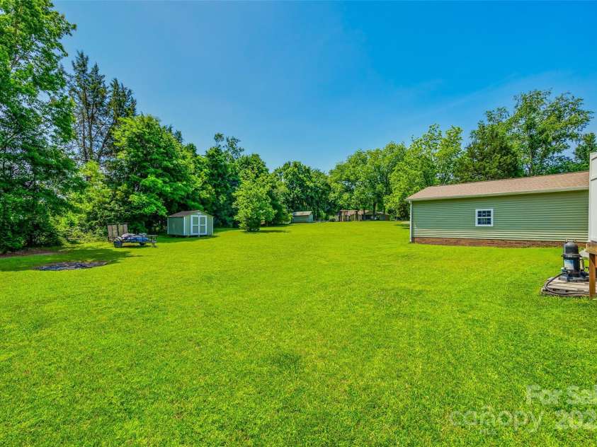 752 Chipmeadow Lane, York, SC 29745.  MLS# CAR4259145, YatesRealty ID 16058. Side View