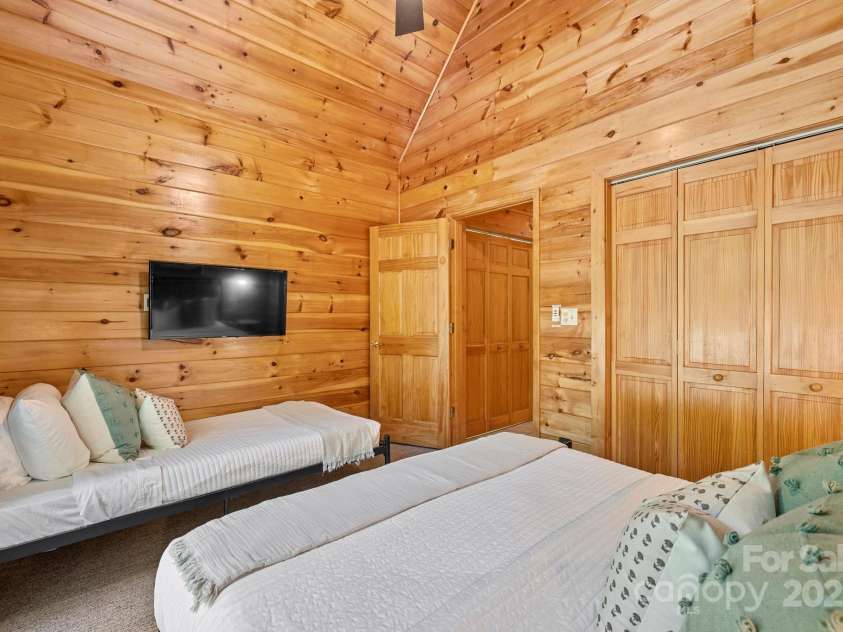 225 Magnolia Drive, Bryson City, NC 28713.  MLS# CAR4256326, YatesRealty ID 16059. 