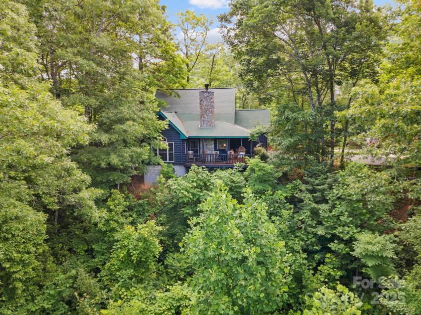 225 Magnolia Drive, Bryson City, NC 28713.  MLS# CAR4256326, YatesRealty ID 16059. 