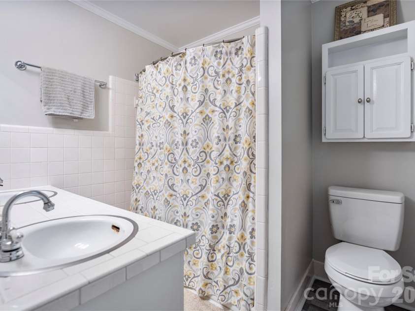 2524 Griffith Road, Monroe, NC 28112.  MLS# CAR4420258, YatesRealty ID 16059. Primary Bath