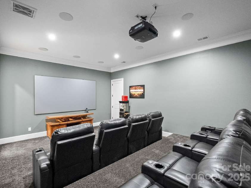 129 Hunts Landing Drive, Mooresville, NC 28117.  MLS# CAR4244761, YatesRealty ID 16060. 